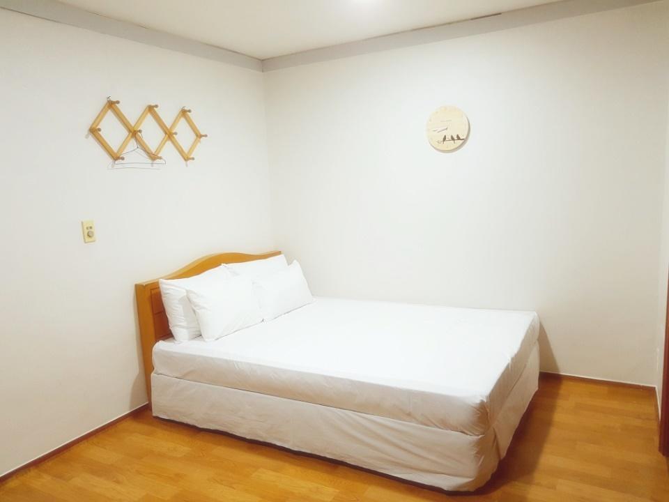 White House Hotel Sokcho Exterior photo