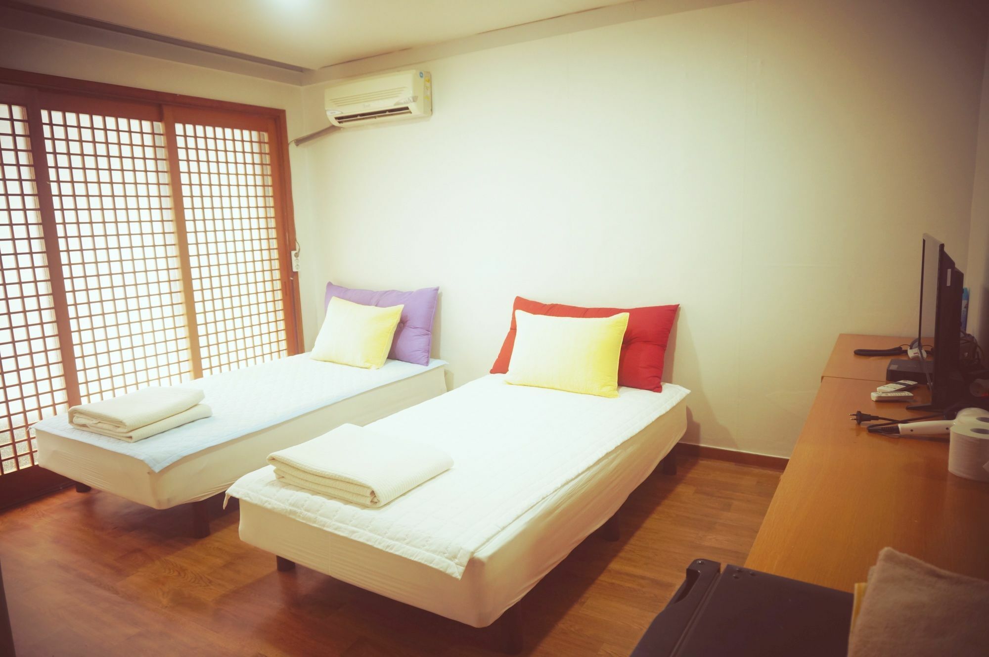White House Hotel Sokcho Exterior photo